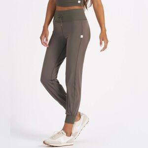 Vuori Daily Jogger Pants